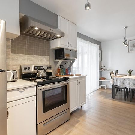 Comfortable Spacious House With Parking Brossard Ngoại thất bức ảnh